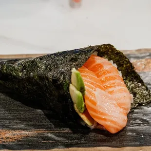 Salmon Hand Roll