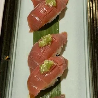 Tuna Nigiri