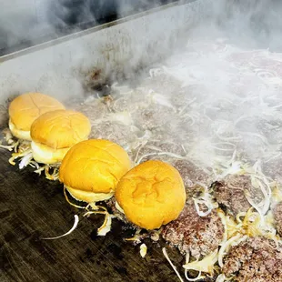 Motz&apos;s Burgers