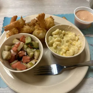 Fried Shrimp, Mac n cheese, apple and cucumber salad