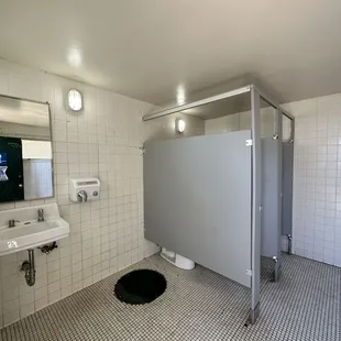 Yes, these are the public bathrooms to keep the SPS on their toes, was clean enough!