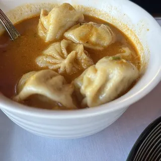 chicken jhol momo