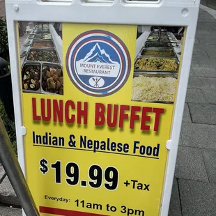 Lunch buffet sign