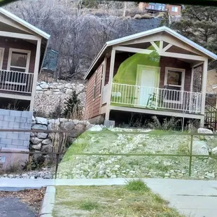 Cabins (Summerhaven)