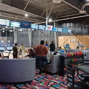 Comfortable 16 lane bowling alley