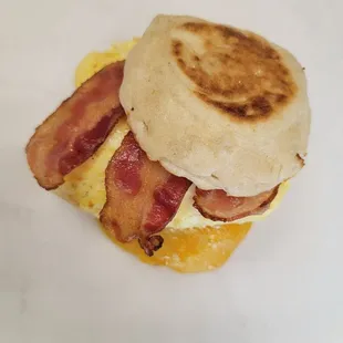 Best breakfast sandwiches with lots of bacon