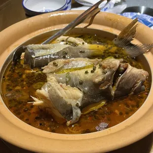 Stone Pot Green Pepper Fish