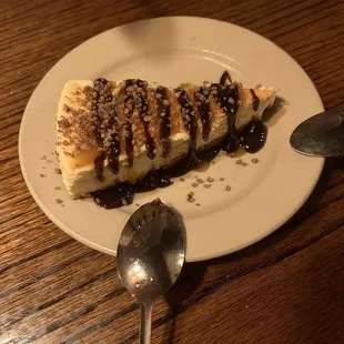 Turtle cheesecake