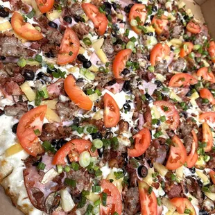 Sizzling Bacon Classic w/ Fresh Tomatoes