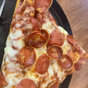 pepperoni pizza