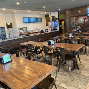 Main dining area and salad bar