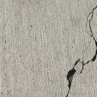 cracked driveway