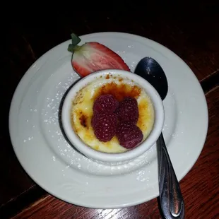 White chocolate brulee