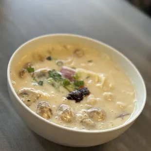 The dab of Thai spice mixed nicely with the Tom Kha soup.  Perfect in so many ways