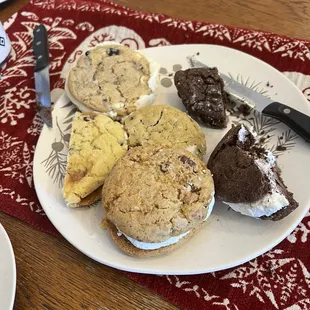 Lots of cookies, blueberry, peanut butter, espresso, chocolate.