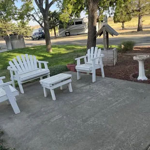 Cute little sitting area on front of the office