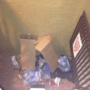 I don't understand why people are so lazy. Just take out your trash to the dumpster. #LaborDayWeekend2016