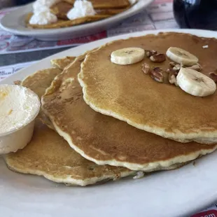 Banana Pecan Pancakes