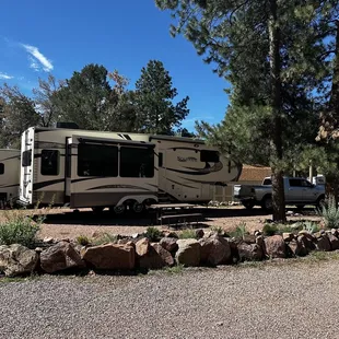 Mountaindale Cabins and RV Resort