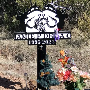 Exterior:NM12 accident death sign