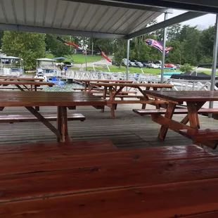 The picnic area just outside of the store/grill area