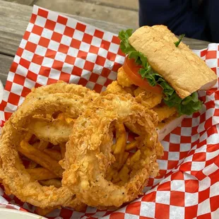 Half Shrimp Po-Boy