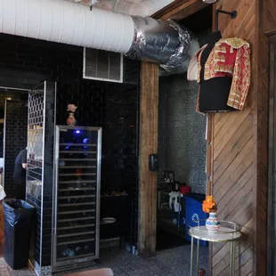 Some more colorful decor.