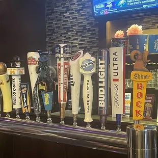 Lots of beers on tap