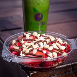 acai bowl, nutella banana, best seller!