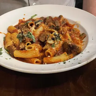 Bolognese rigatoni