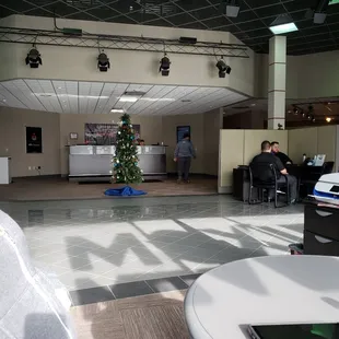 The lobby of Moxie Mitsubishi