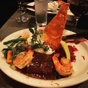 Filet with shrimp