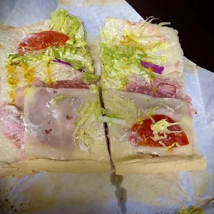 What&apos;s inside the Tampa Cuban