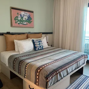 King bed with balcony