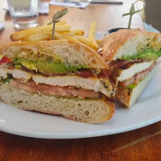 Grilled Chicken Sandwich Lunch