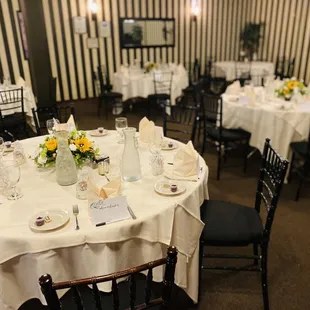 Beechwold Tavern Room