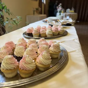 Baby Shower Cupcakes