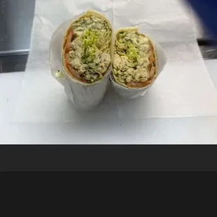 Pesto chicken wrap