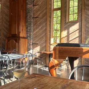 Atmosphere 10/10. Perfect place to post up with a glass of wine and read a book.