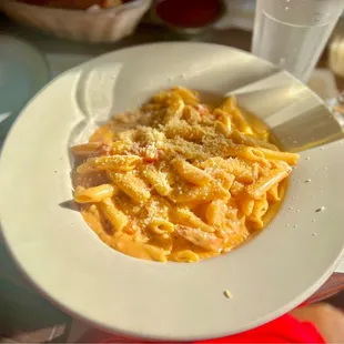 Shrimp Penne Pasta was tasty!