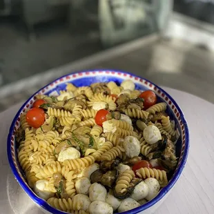 Pasta di Gragnano con verdure e curvino mozzarella