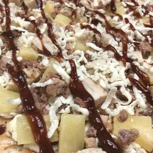 Spicy Butter Chicken Pizza