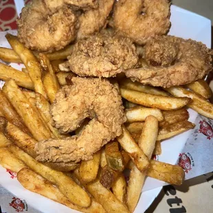 Fried shrimp basket
