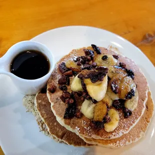 Banana &amp;pecan pancakes