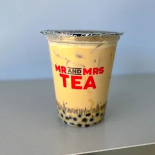 High Mountain Oolong Milk Tea w/ vanilla ice cream &amp; boba 5/22
