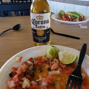 I absolutely love this place best shrimp ceviche hands down in this town ..I am a very happy girl enjoying my late lunch today .
