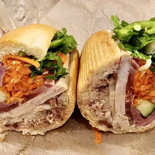 Special combination banh mi