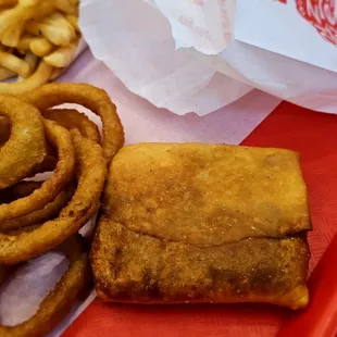 Pizza puff and onion rings