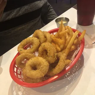 Fried Calamari Basket (10)