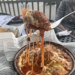 That cheese pull!!